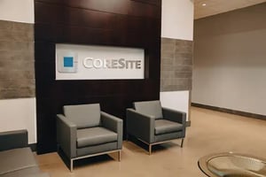 car-CoreSite-Chicago-Data-Center-CH2-Lobby