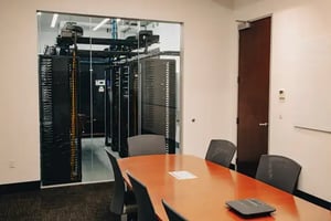 car-CoreSite-Chicago-Data-Center-CH2-Meeting-Room