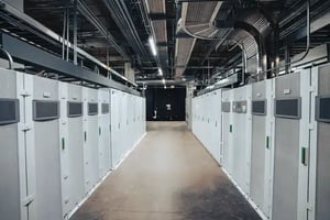 car-CoreSite-LA3-Los-Angeles-Data-Center (4)