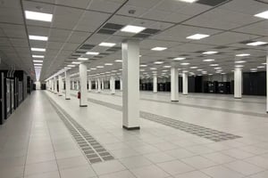 car-CoreSite-Los-Angeles-Data-Center-LA3-Empty-Suite-3