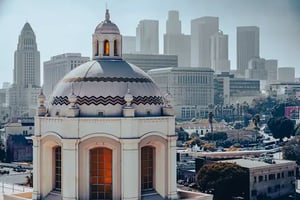 car-CoreSite-Los-Angeles-Data-Center-LA3-View