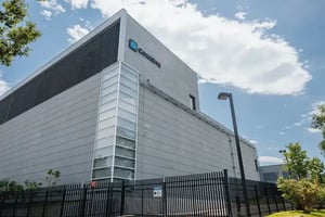 car-CoreSite-Virginia-Data-Center-VA3-Exterior-2-2