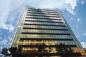 th-CoreSite-Silicon-Valley-Data-Center-SV1-Exterior